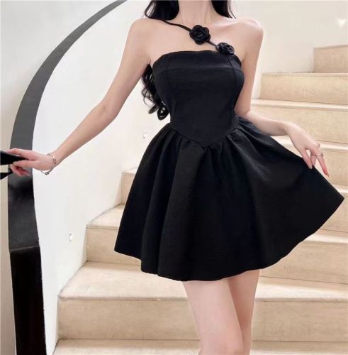  new rose slanted suspender dress high waist tube top vacation fluffy skirt Hepburn little black dress