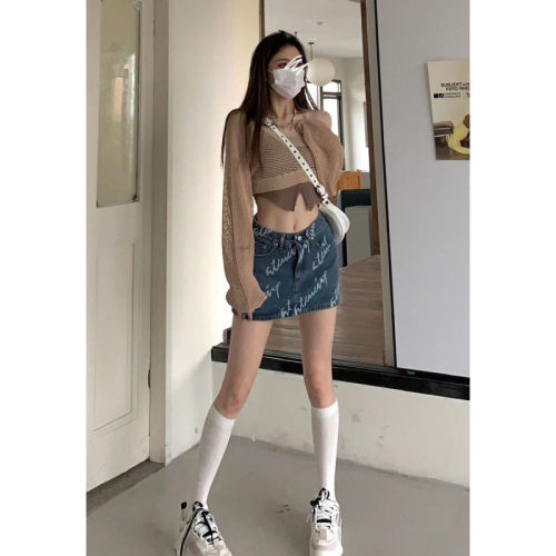 Blouse suspenders two-piece set summer new Korean hot girl fashion design top suit cool silk T001