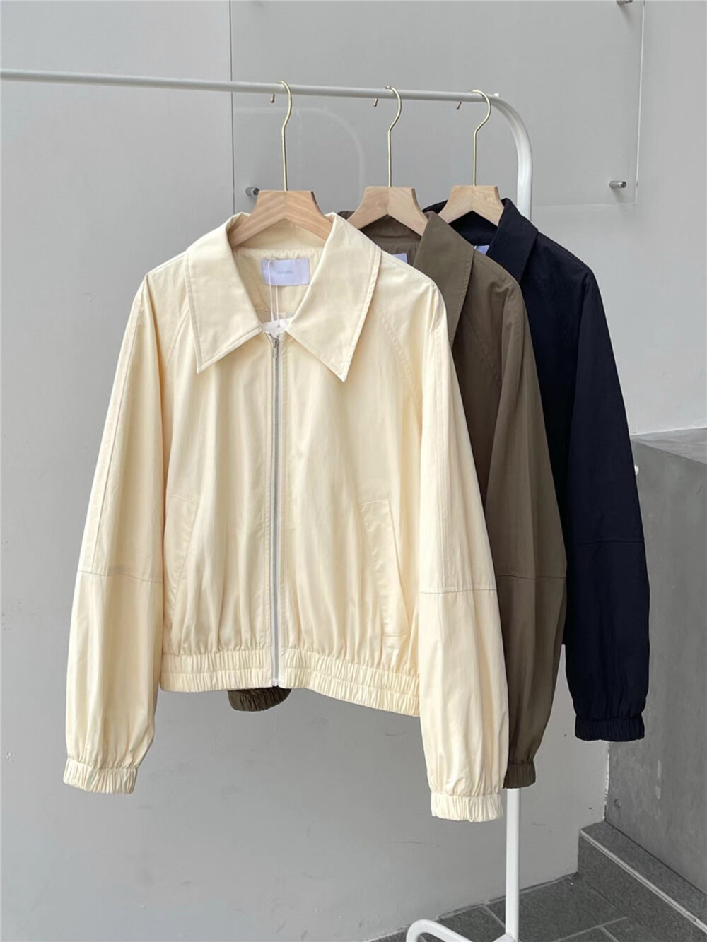 Original price 123.95! New style in early autumn! [SANBARA] Casual Simple Solid Color Zipper Short Jacket 9707# LSW