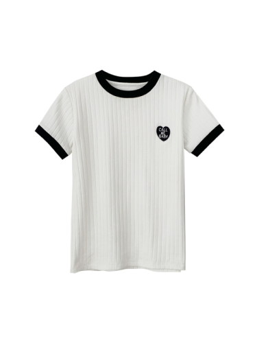 White short-sleeved t-shirt women's slim fit and contrast color 2023 summer new design sense half-sleeved front shoulder t-shirt top