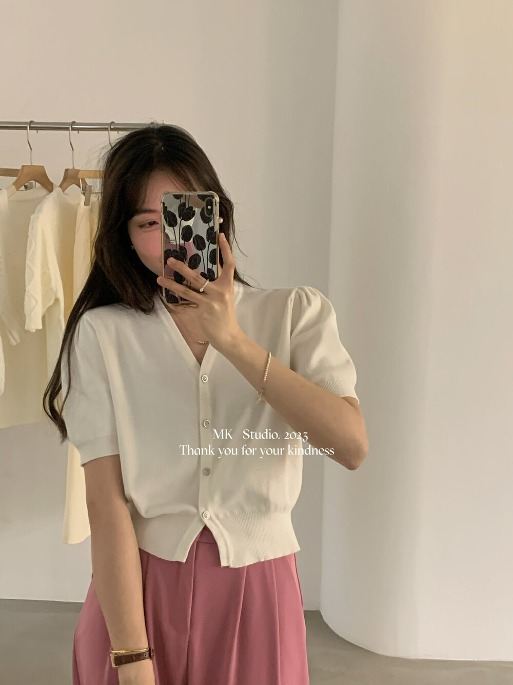 2023 early spring new! 【MK】Korean style V-neck puff sleeve short knitted cardigan D261# HJY