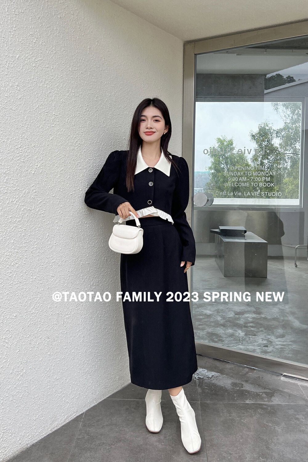 2023 early spring new! [TAOTAO FAMILY] Xiaoxiang style foreign style contrast color short coat + high waist skirt suit 6066# LSL