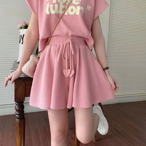 Salt and sweet suit women's summer 2023 new waffle sports style vest T-shirt wide-leg shorts two-piece set