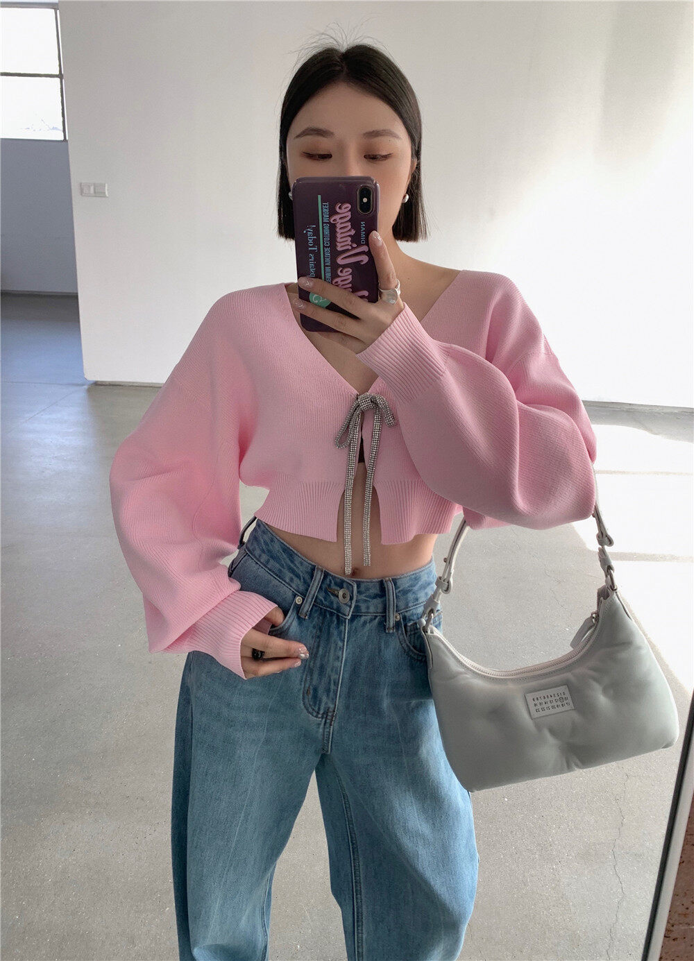 2023 early spring new! [DTU] design sense V-neck foreign style fashion sweater (bow is not detachable) 33302# LSL