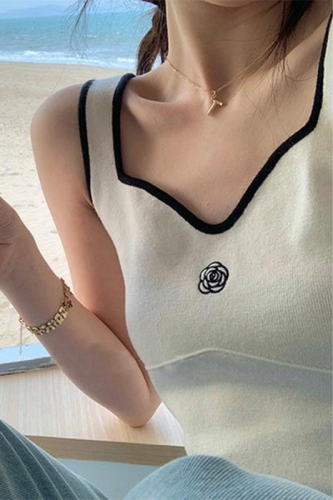 Xiaoxiangfeng Camellia Embroidery Knitted Camisole Top Women's Summer French Chic Bottom Suit With Small Vest