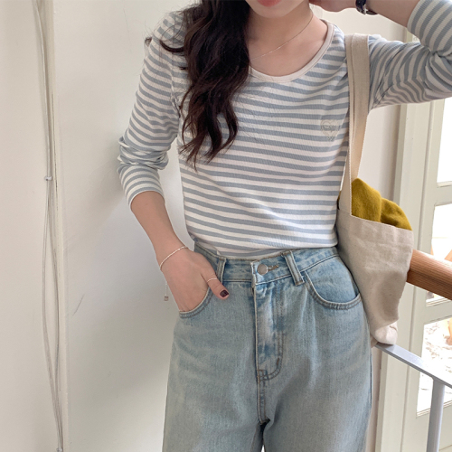 Real shot bottoming shirt women's inner wear spring and summer 2023 new color contrast round neck slim fit slim top long-sleeved T-shirt all-match