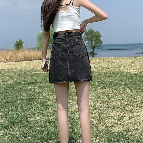 Hot girl design sense niche black gray gradient denim skirt 2023 summer new a-line thin and versatile hip skirt trendy