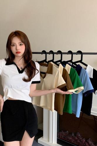 Real price hot girl lapel short-sleeved early summer sexy slim short section color contrast V-neck exposed belly button T-shirt bottoming shirt