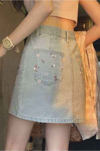 Embroidered floral high waist bag hip a-line denim short skirt women's summer niche Japanese slim skirt light blue skirt