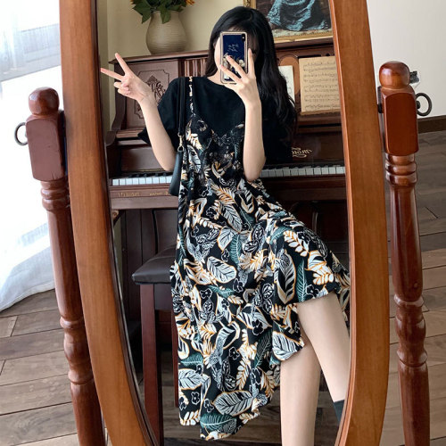 Fat mm splicing fake two-piece dress large size summer Korean version loose and thin cover belly chiffon gentle wind long skirt