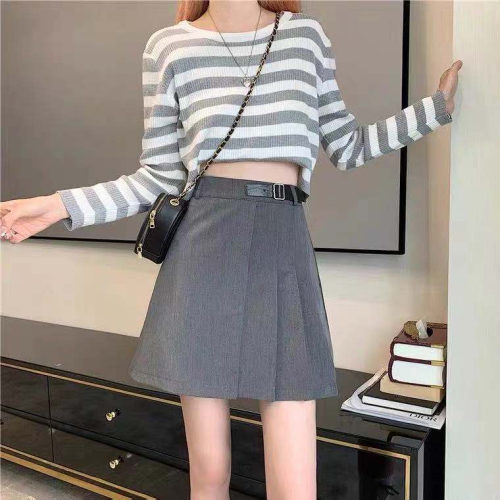 Fashion new women's Korean version irregular design sense of pleated short skirt high waist slimming small black skirt skirt trendy