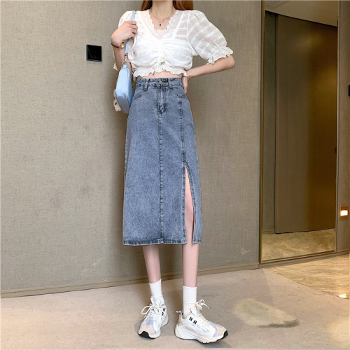 Summer 2023 new denim A-line skirt women's A-line skirt with slits to cover the crotch was thin package hip mid-length skirt