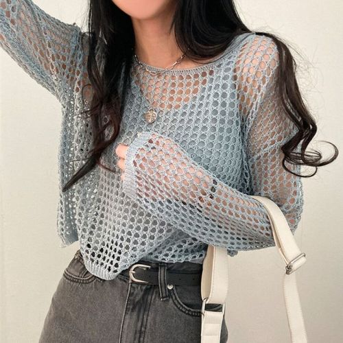 Summer 2023 new sweet and spicy pure desire wind top women's thin knitwear suspenders long-sleeved sunscreen blouse two-piece set