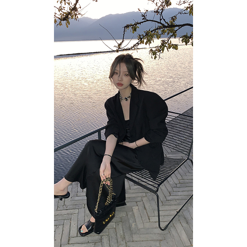 Sling dress women's spring new black high waist skirt sexy high cold royal sister style women's long skirt