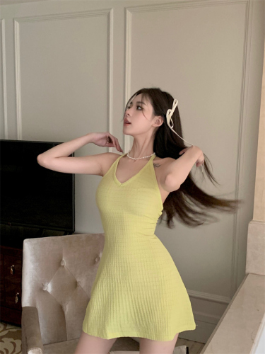 Real shot real price~Sweet and spicy pure desire wind hanging neck style strapless backless sexy dress female waist slimming A-line skirt