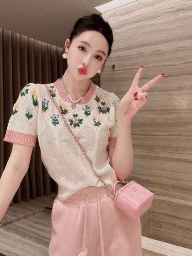 Heavy Industry Flower Knit Top Stylish Temperament Sweet Retro Age Reducing Hollow Jacquard Knit T-Shirt