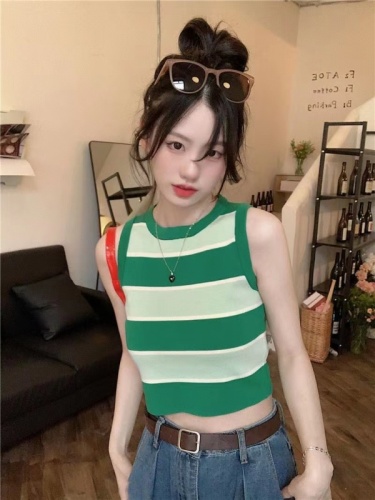 Striped vest women's inner wear in the summer of  new slim fit and thin short style outer wear suspender top