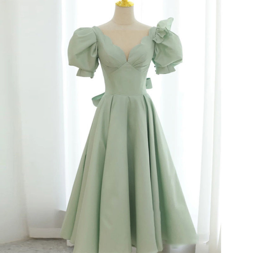 Evening dress 2023 new banquet style elegant dress light luxury western decoration body-fitting wedding dress can be worn at ordinary times