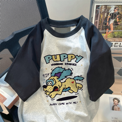 American street trendy brand puppy print raglan short sleeved T-shirt for women with a sense of design. Small and versatile casual top