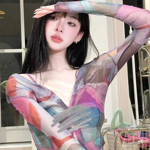 Sweet hot girl trendy printed top summer new niche slimming design sense of all-match age reduction Western style