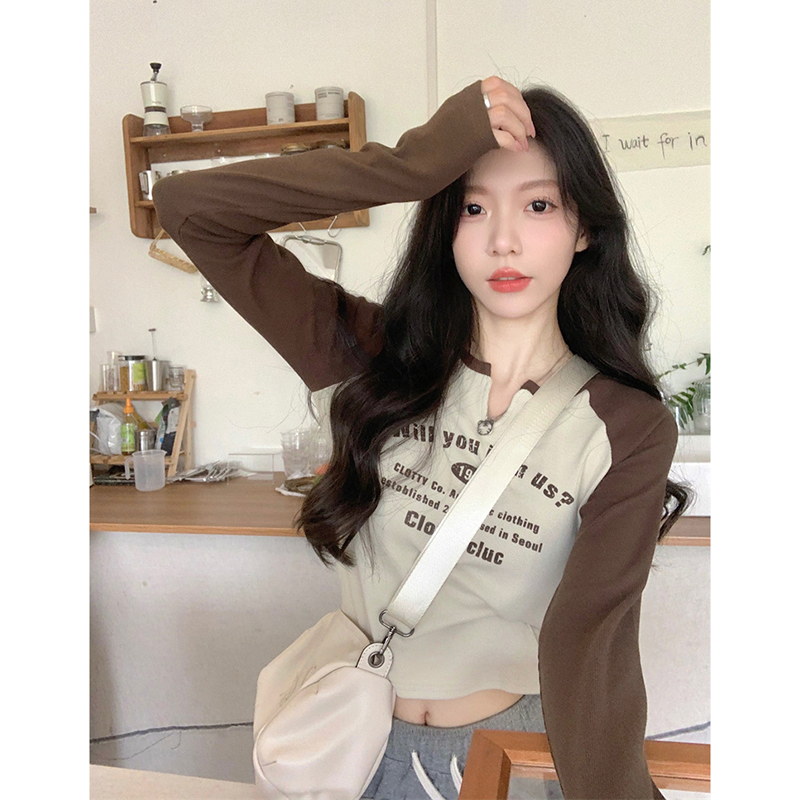 Spot Sweetheart Cool Cub~Letter Print Contrasting Color Raglan Long-sleeved T-Shirt Inside Looks Slim and Slim Short Top Women