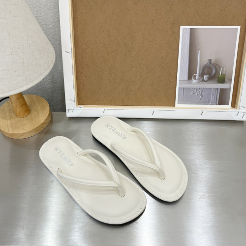 Real price, all-match new flip flops, soft bottom, casual fashion trend, flat sandals, beach sandals