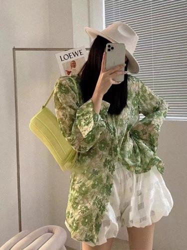 2023 spring and summer new floral long-sleeved thin shirt literary style Korean version loose green floral shirt