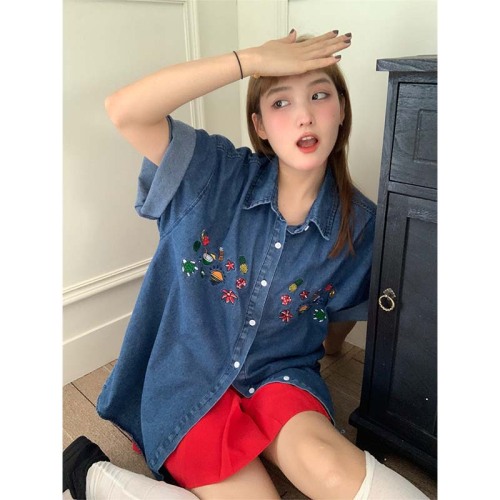 Real time American retro embroidery flower loose top with lapel short sleeved shirt denim jacket