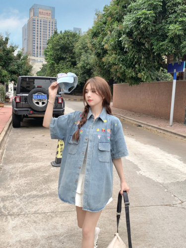 Real shot retro washed old denim short-sleeved shirt women's summer fun cartoon embroidery couple lapel top tide