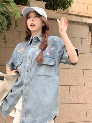 Real shot retro washed old denim short-sleeved shirt women's summer fun cartoon embroidery couple lapel top tide