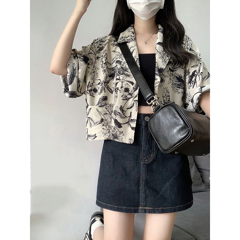 Official picture Washed wrinkled short-sleeved floral shirt women's summer design sense French chic short short-sleeved cardigan top