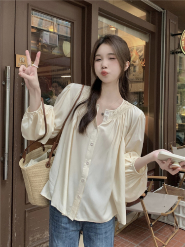 Real shot real price Korean simple puff sleeve apricot literary casual shirt female small fresh loose round neck top