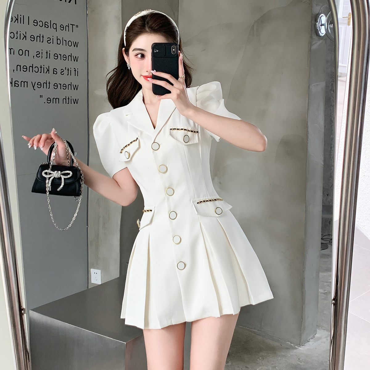 Real shot summer new French style small fragrant wind puff sleeve slim fit pleated suit dress