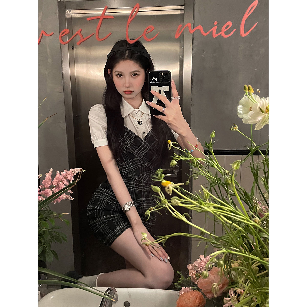 Shirt stitching plaid dress women's summer 2023 new popular niche design high-level fake two-piece skirt