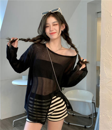 Real price real shot ~ spring and summer ~ 2023 Korean version thin section solid color loose sun protection shirt long sleeve slit top women