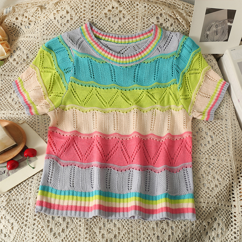 Gentle wind rainbow striped hollow knitted sweater women's summer 2023 new design sense niche round neck short-sleeved top
