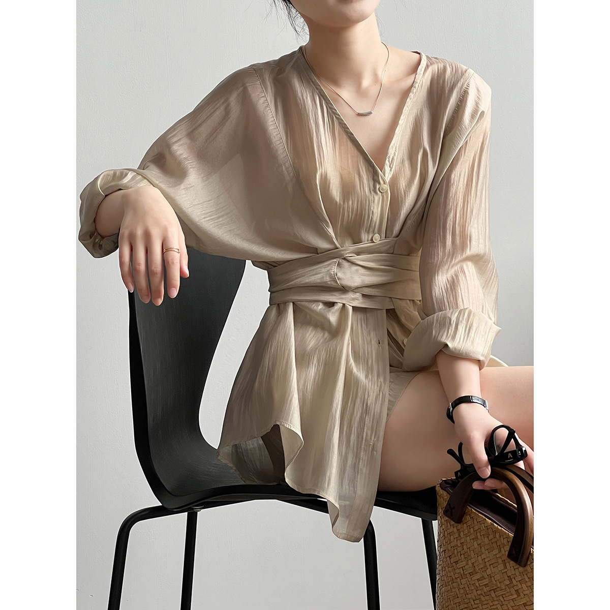 Real shot~ Tencel thin shirt suit female 2023 summer new waist shirt shorts two-piece set