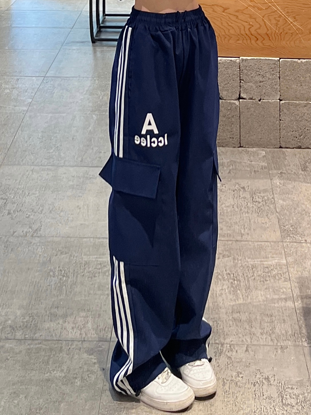Real shot American retro striped sports pants straight high waist casual pants
