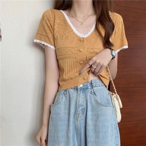 Short-sleeved new French chic t-shirt design sense niche V-neck thin section hollow knitted short top women's summer