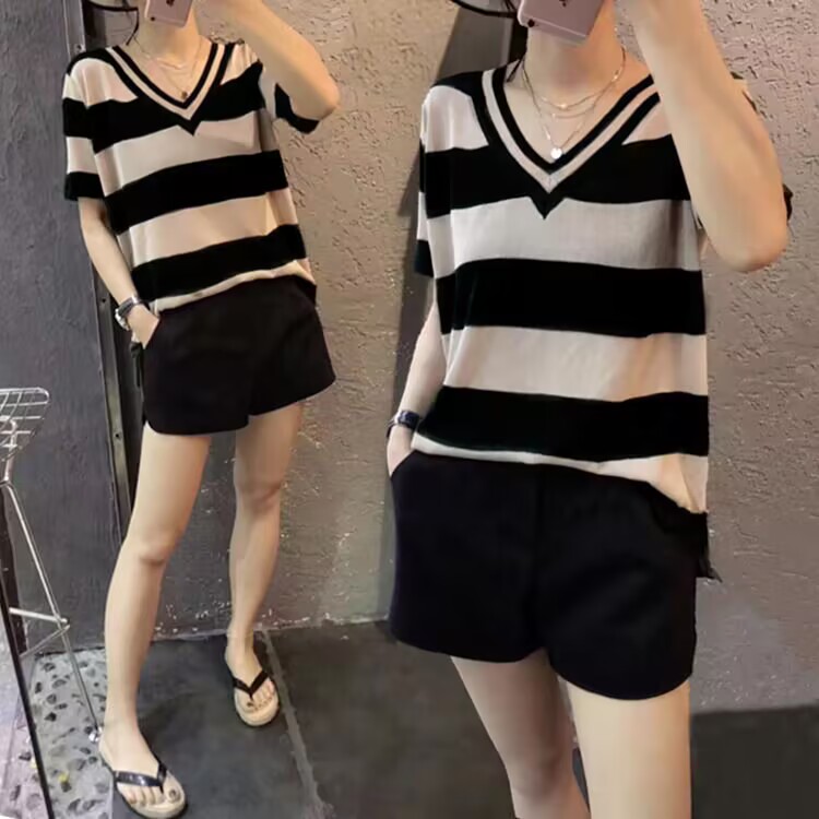 200 catties casual suit female 2023 summer fat mm Tibetan meat loose large size short-sleeved T-shirt shorts two-piece set