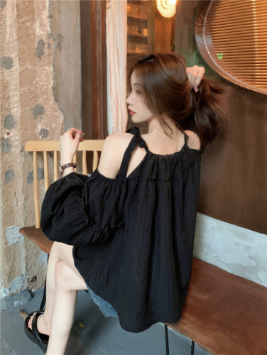 Real price!  Fold texture strapless sling top female Korean version sweet loose lantern sleeve long-sleeved shirt