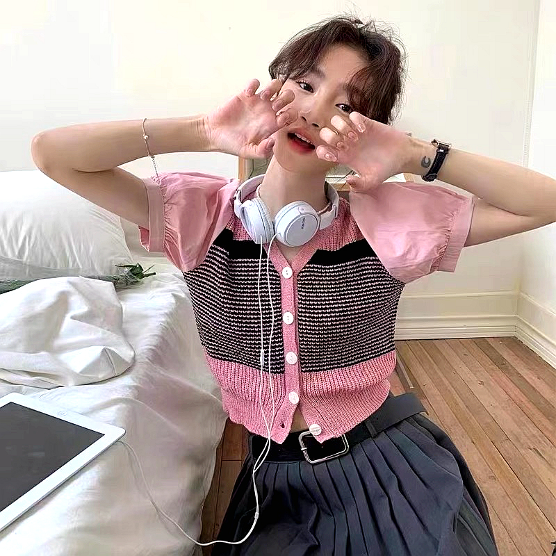 Short-sleeved shirt top women's design sense niche light familiar French 2023 summer new style unique and chic small man