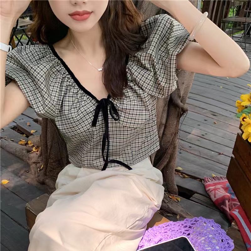 Korea 2023 Lace Commuting Korean Version Retro Bubble Short Sleeve Plaid V Neck Short Spice Girl Top