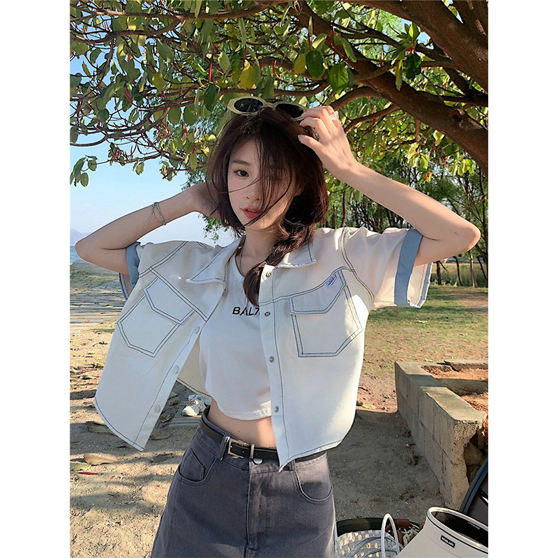 Short shirt female design sense niche color matching summer Korean version 2023 new loose tooling chic short-sleeved top