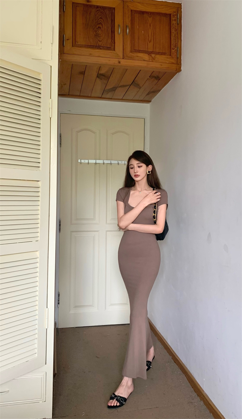 Real price, stylish design, slim and slim short-sleeved long dress