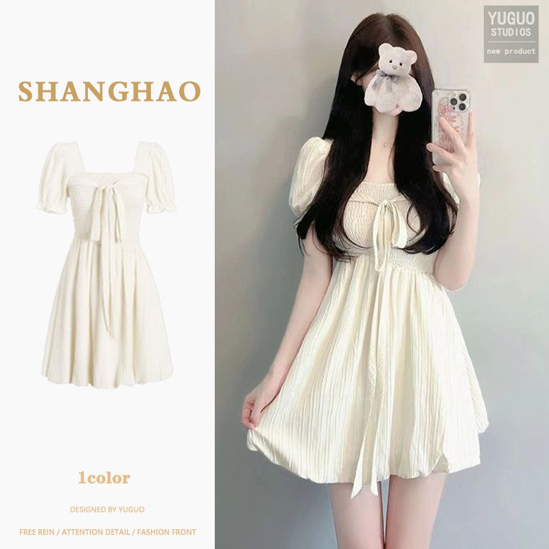 Bottom lining: can be salty or sweet, small, French-style gentle style, small crowd, slim waist and thin dress, female summer