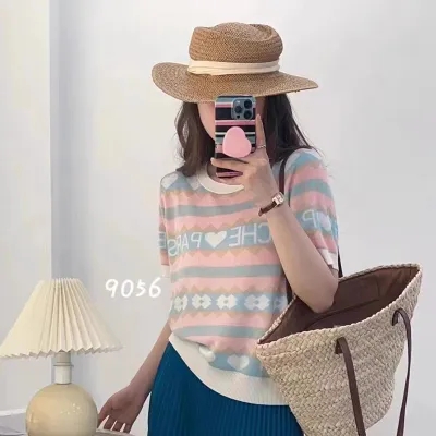 2023 summer new design sense Korean style fashion round neck color contrast love jacquard knitted loose short-sleeved top women