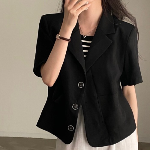Simple fashion three button short-sleeved short suit jacket