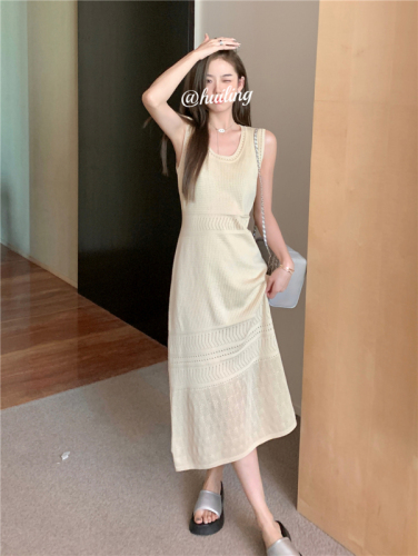 Real price real shot summer new gentle hollow knit dress holiday style French vest skirt