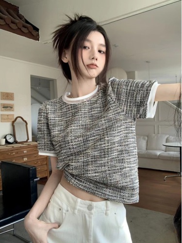 Xiaoxiang style design sense niche T-shirt women's summer short-sleeved chic